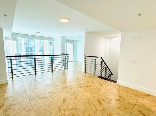 41 SE 5th St APT 808, Miami, FL 33131