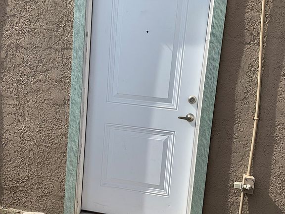 2nd image of 1304 Harbor Island Dr #3