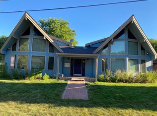 102 Market St, Lockport, IL 60441