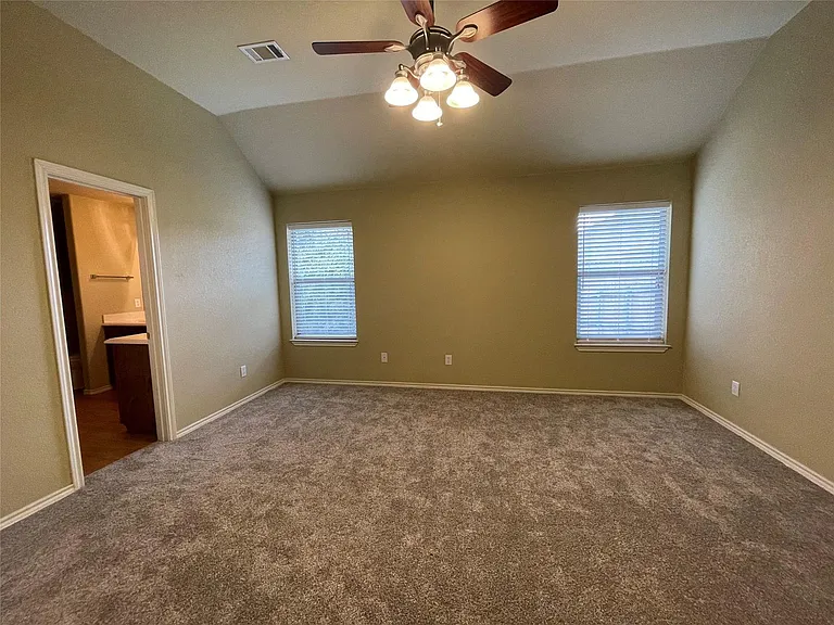 705 Rambling Ct — Photo 9