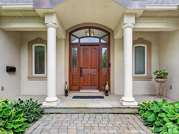 3rd image of 3312 Lakeland Cres