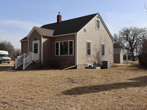 1805 McKinney Ave, Benson, MN 56215