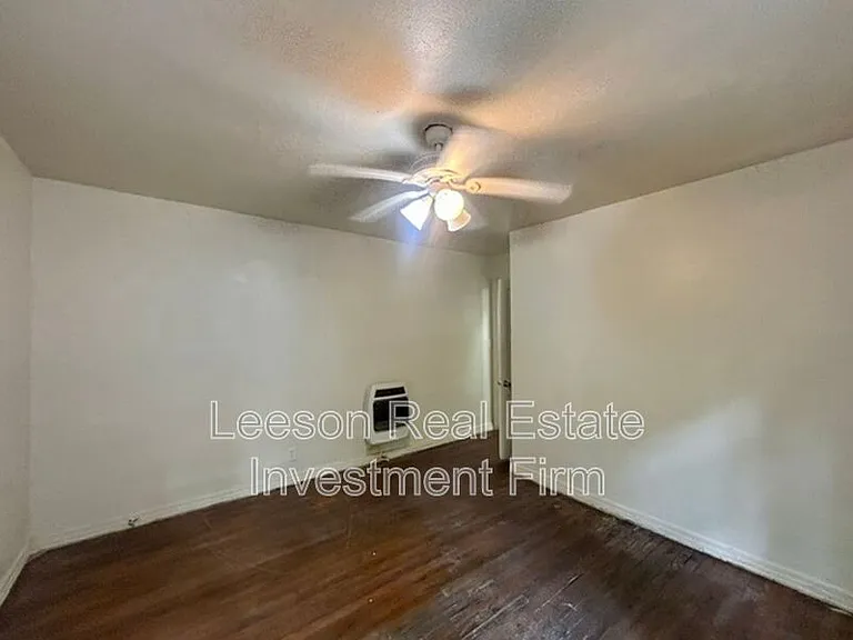 3407 Lillian St — Photo 13