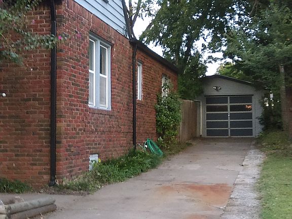 4th image of 1215 S Sandusky Ave