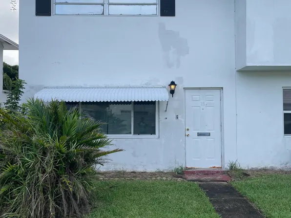 28 Adams Ct, Satellite Beach, FL 32937