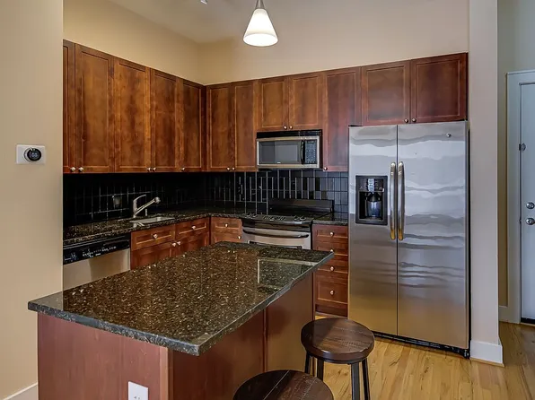 389 N Green St, Winston Salem, NC 27101