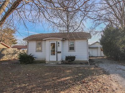 2015 & 2017 10th St, Charleston, IL, 61920