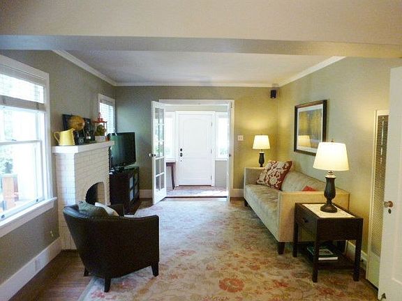 3rd image of 79 Grand St