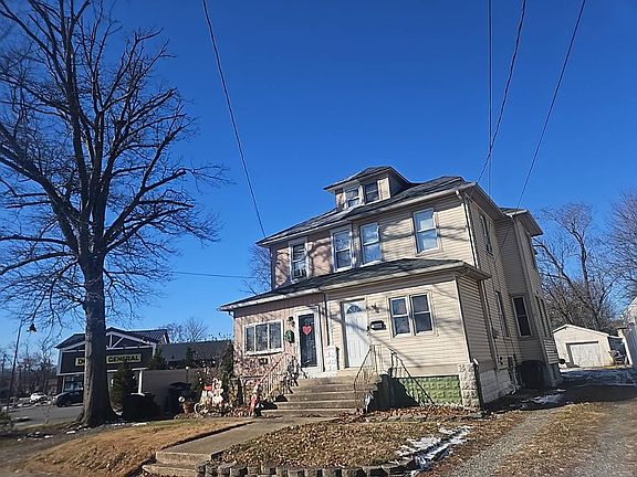 2nd image of 25 New Albany Rd