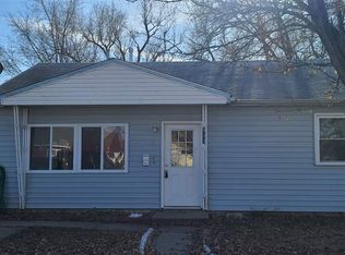 933 W 9th St, Junction City, KS 66441