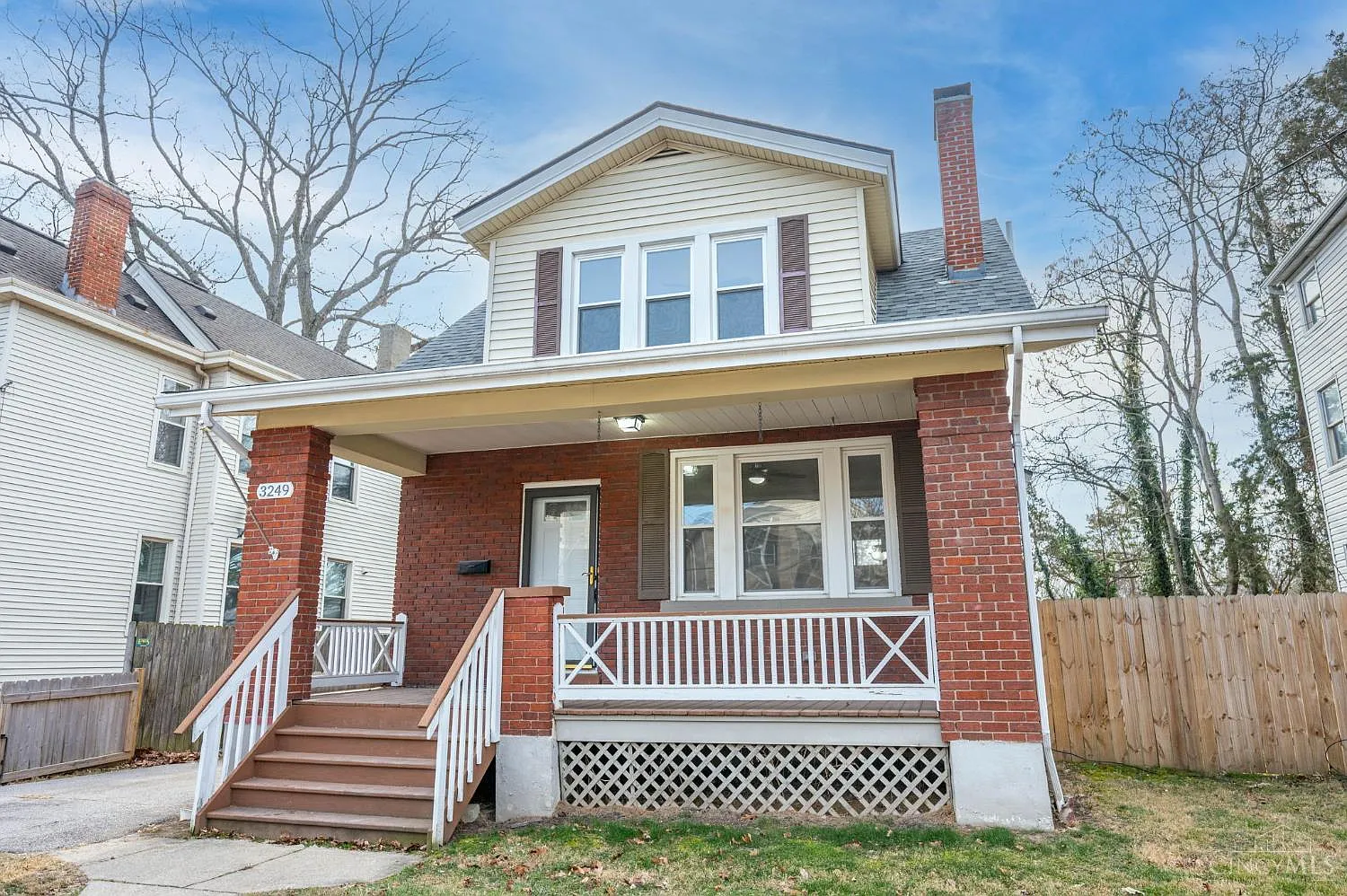 3249 Berwyn Pl photo 1