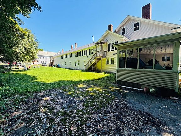 4th image of 181 Pond St