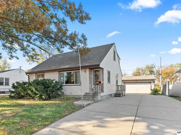 1615 N Madison St, Fremont, NE 68025