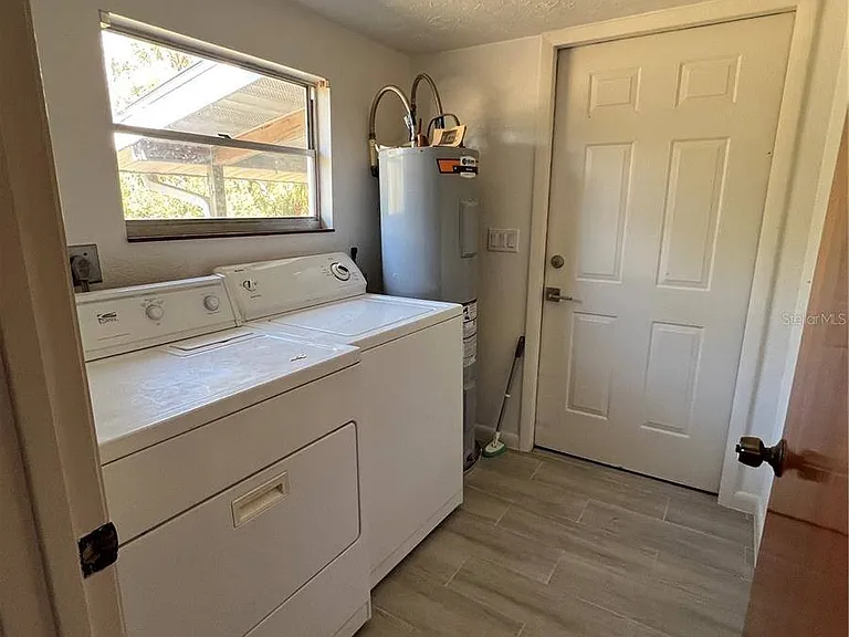 50 Palm Dr — Photo 20