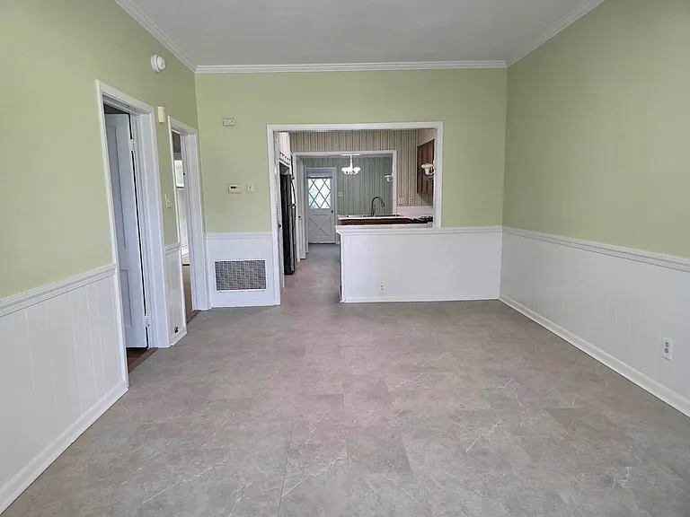 208 Saint Anne St — Photo 5
