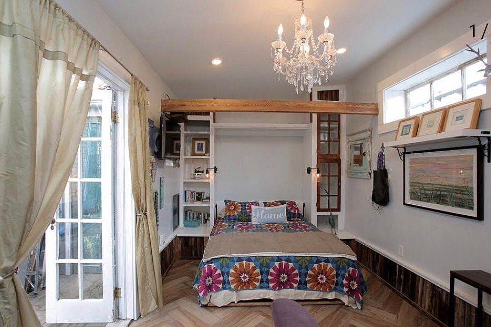 1st image of 2526 Chartres St #T