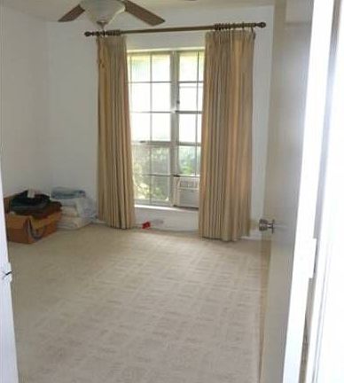 Middle Bedroom