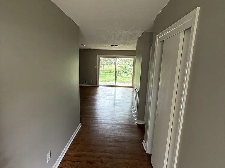 120 Woodbine Ter — Photo 5