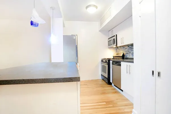 Rented by Town Residential | media 15