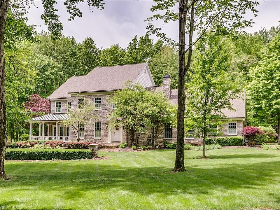1st image of 462 Rockwood Cir