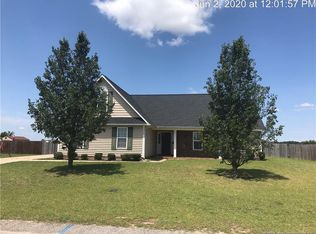 338 Sunflower St, Raeford, NC 28376