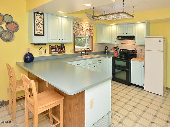 5th image of 46748 County Road 380