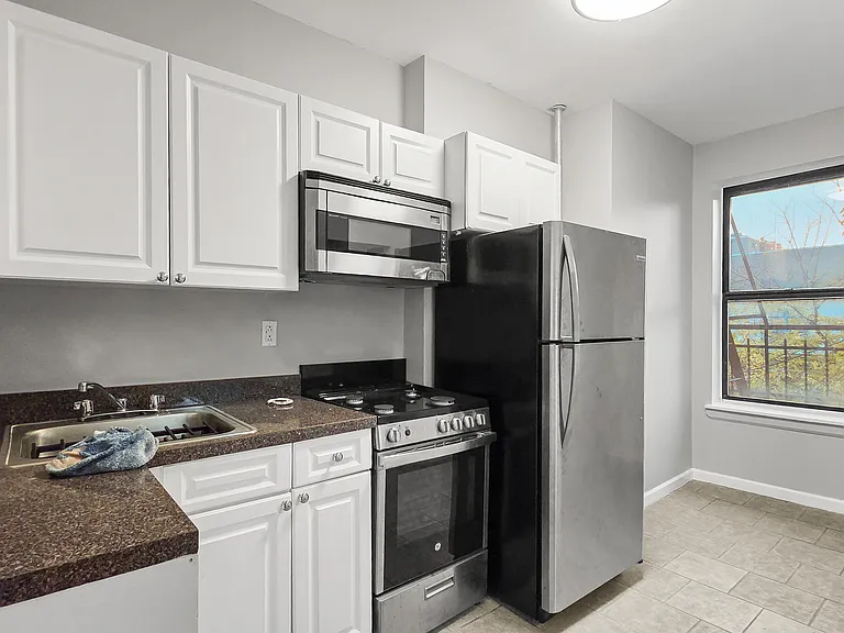 212 W 133rd St #4C — Photo 4