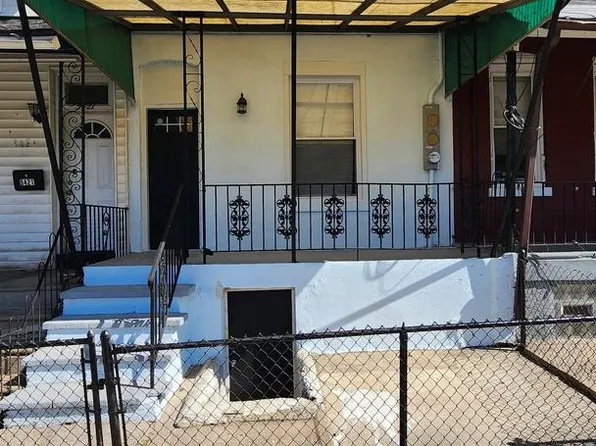 5419 Master St, Philadelphia, PA 19131