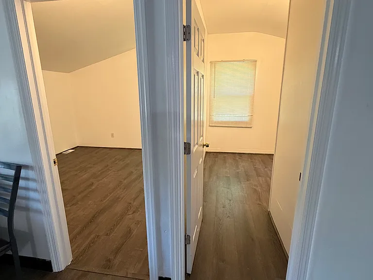 208 S Main St #B — Photo 8
