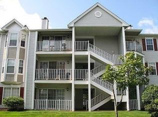 133 Darwin Ln, North Brunswick, NJ 08902