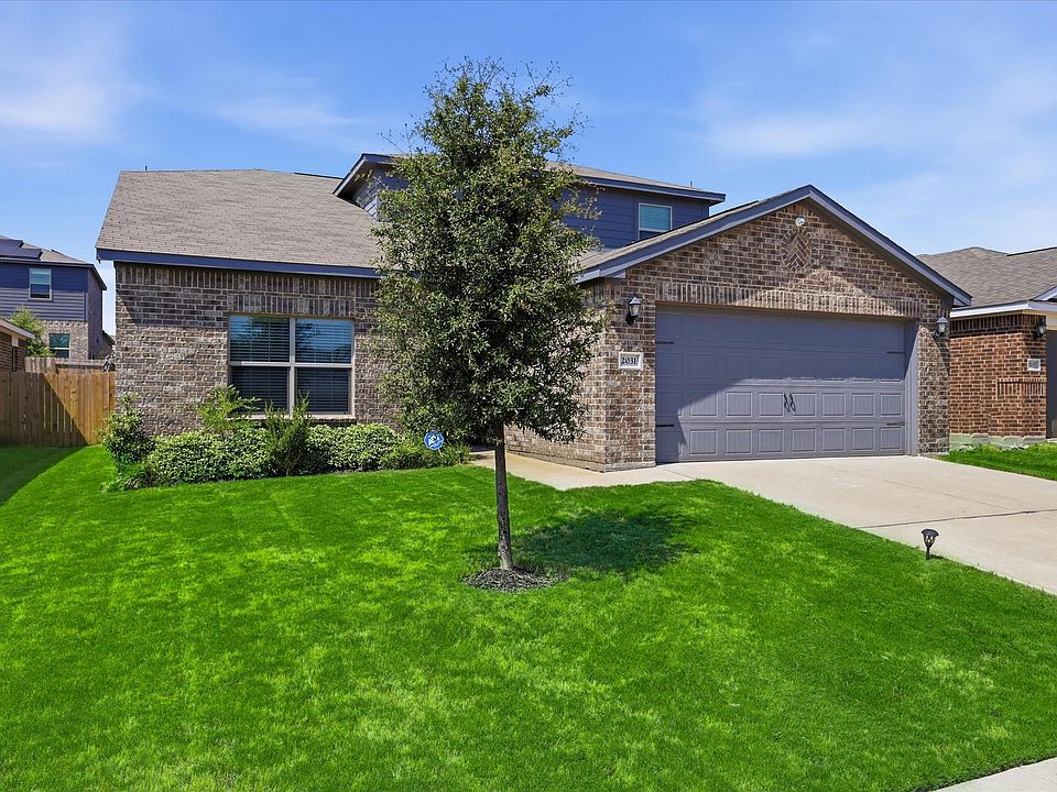 1st image of 2031 Canterbury Dr