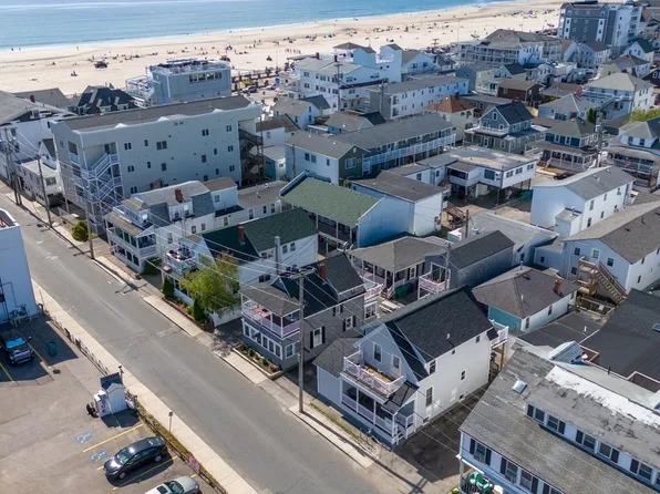 19 F Street, Hampton, NH 03842