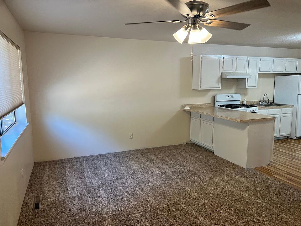 living area/kitchen