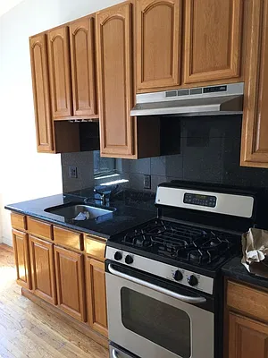 Rented by Flatiron Real Estate Advisors LLC | media 3