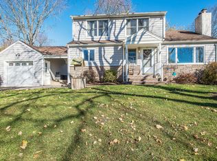 14 Logan Dr, Branchburg, NJ 08876