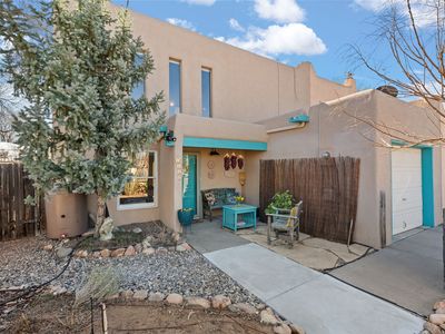 1533 Camino La Canada, Santa Fe, NM, 87501