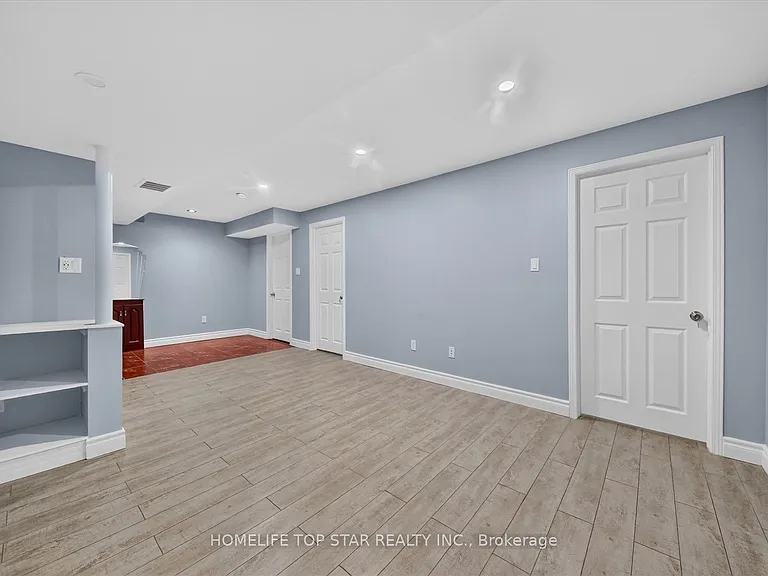 7 SW Littleborough Ct E — Photo 8