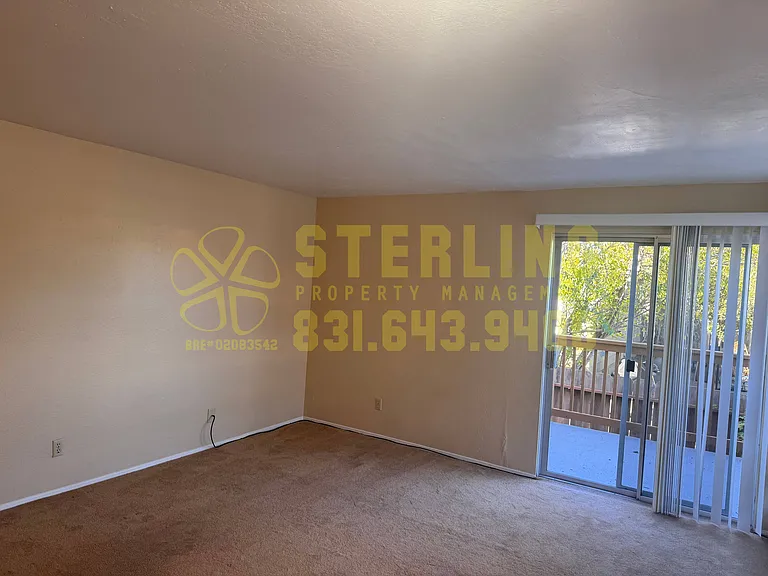 910 Wainwright Street - Monterey — Photo 3