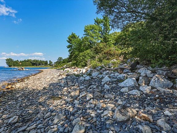 4th image of 481 Hills Point Road
