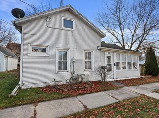 413 Emerald St, Watertown, WI 53098