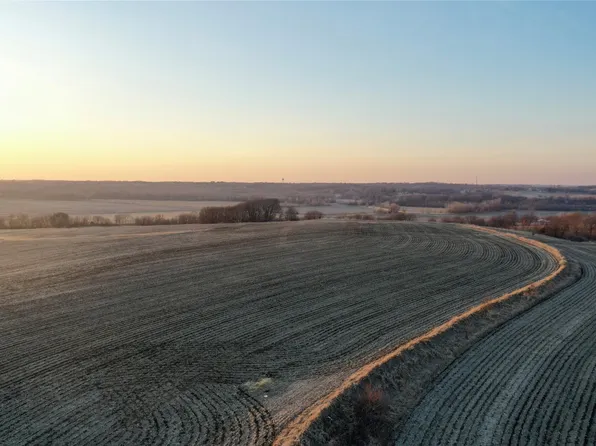 2 Hayes St, Indianola, IA 50125