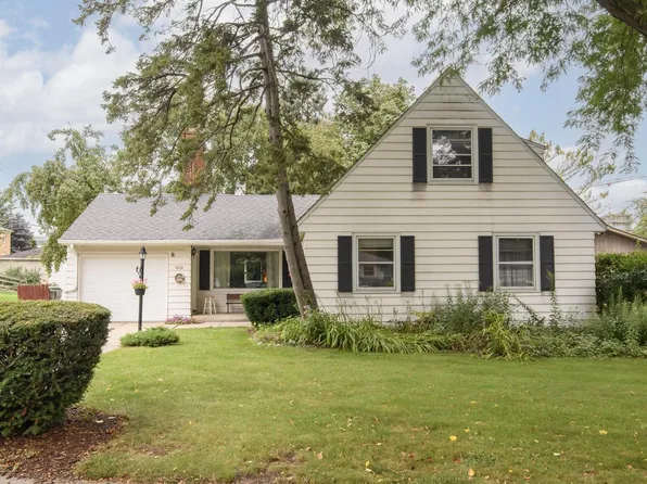 9212 West Michigan STREET, Milwaukee, WI 53226