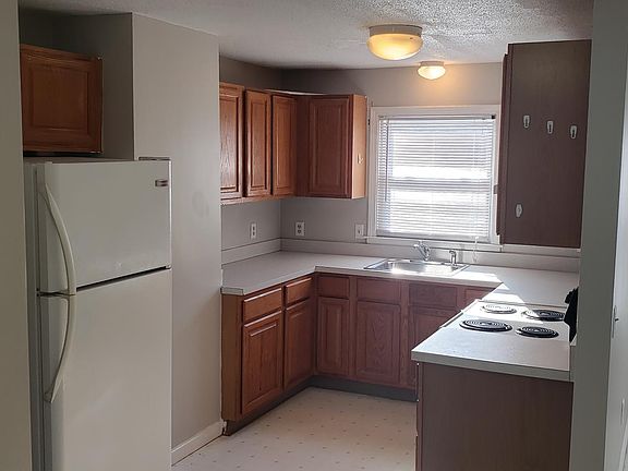 2nd image of 300 Spruce St Floor 2