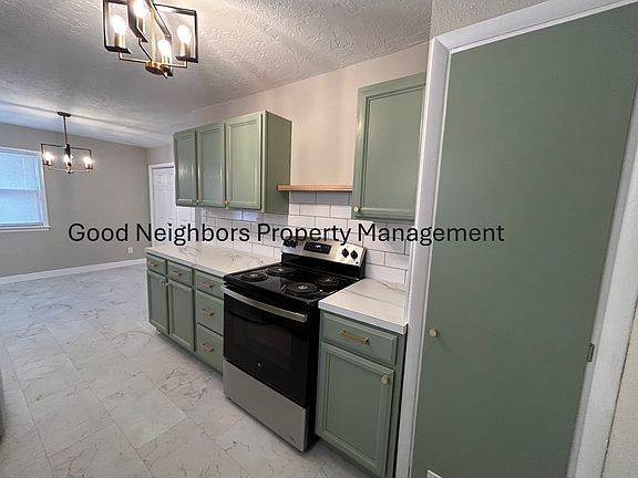 3rd image of 3143 S Martinson Ave