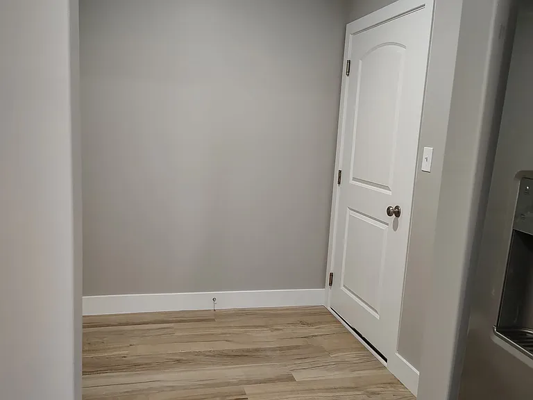 843 SE Hackberry Dr — Photo 2