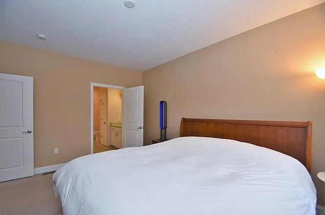 855 Main St #33 — Photo 11