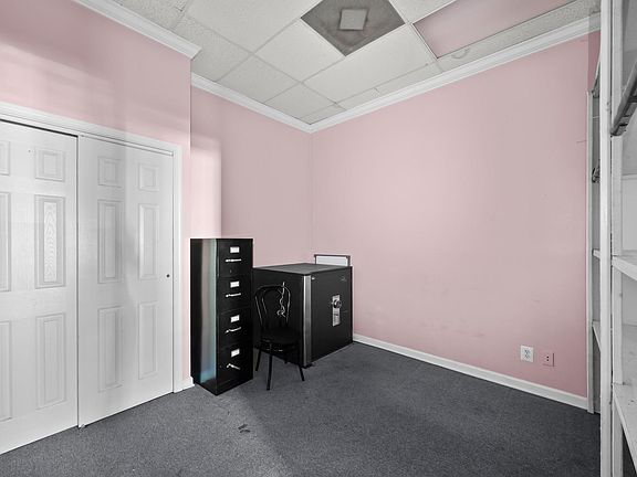 5th image of 8765 Mathis Ave