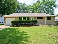 8370 Gladys Dr photo 1