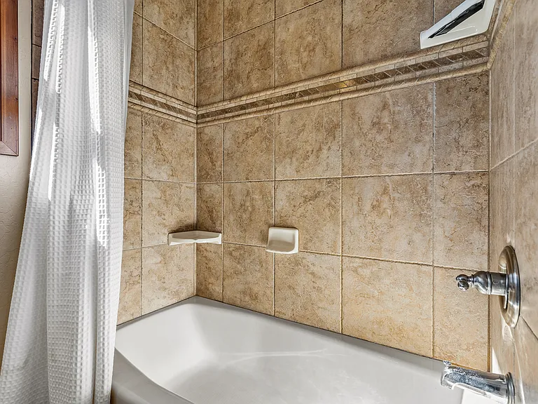 8950 W Antoinette Way — Photo 68