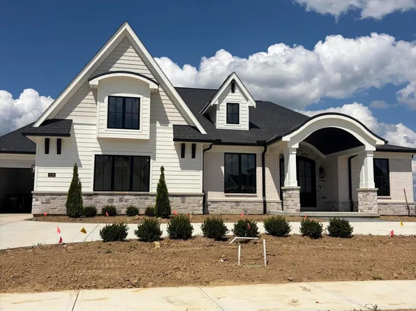 2736 River Birch Dr, Villa Hills, KY 41017